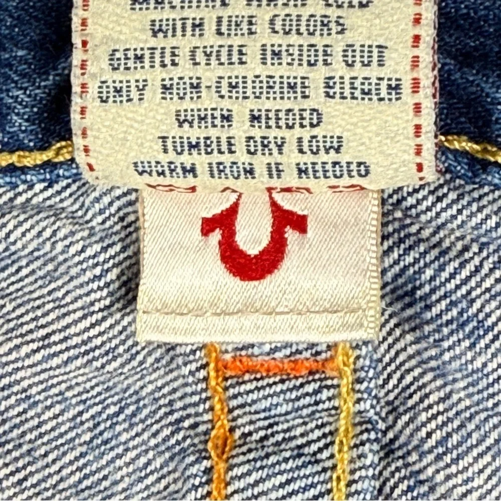 True Religion | Bobby Blue Straight Leg Jeans Slightly Distressed Style